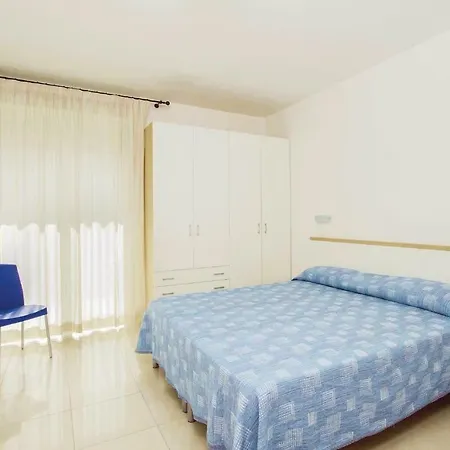 Delfini Trilo Apartment Cupra Marittima